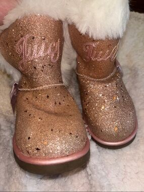 Juicy Couture Rose Gold Glitter Fur-Trim Boots